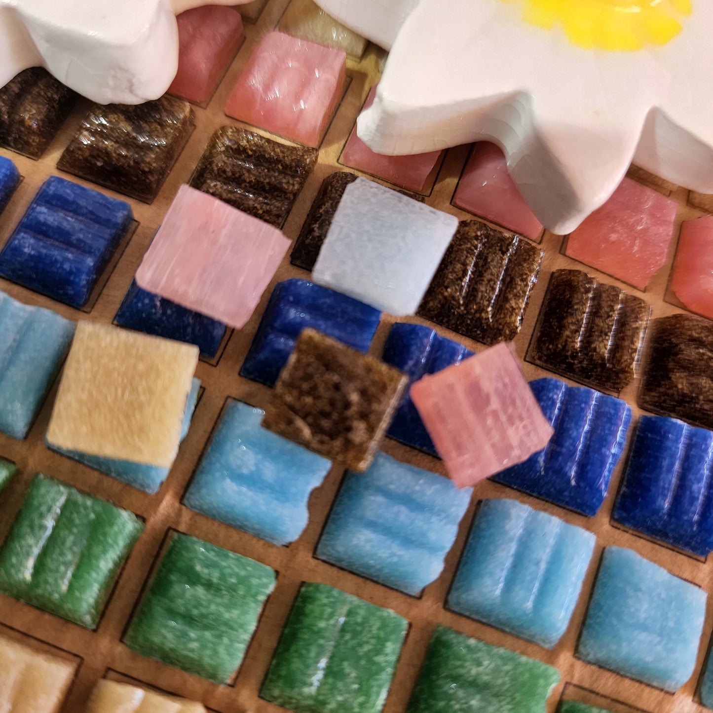 RAINBOW MINIS Tiny Tiles 1cm x 1cm Squares 500 grams